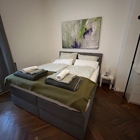 Wohnen Mit Kuenstlerflair In Muenchen Apartment ภายนอก รูปภาพ