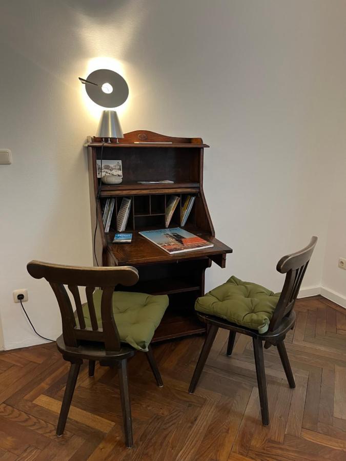 Wohnen Mit Kuenstlerflair In Muenchen Apartment ภายนอก รูปภาพ